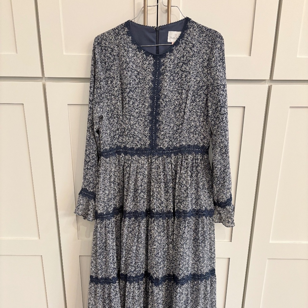 Dainty Jewell Maxi Dress, Size M